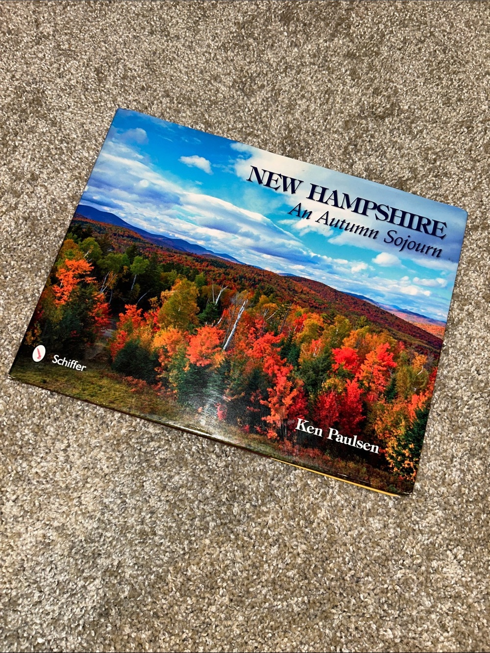 New Hampshire An Autumn Sojourn Coffee Table Book - Multicolor